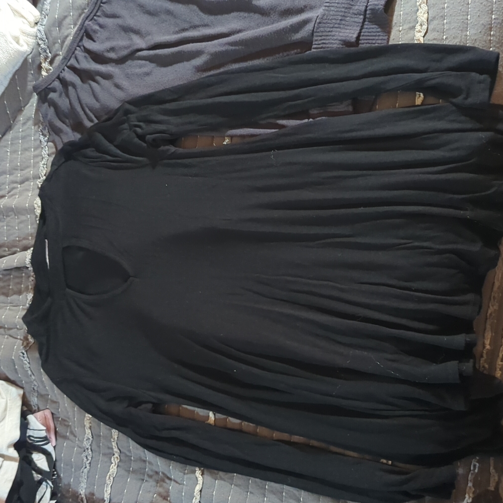 Shirts - Picture 2 of 4